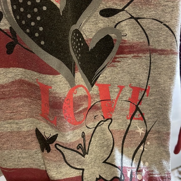 Old navy & Disney tops 2 tops size 10/12 - Picture 3 of 9